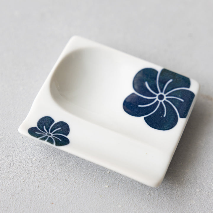 Modern Japanese Style Mini Handy Dishes with Blue