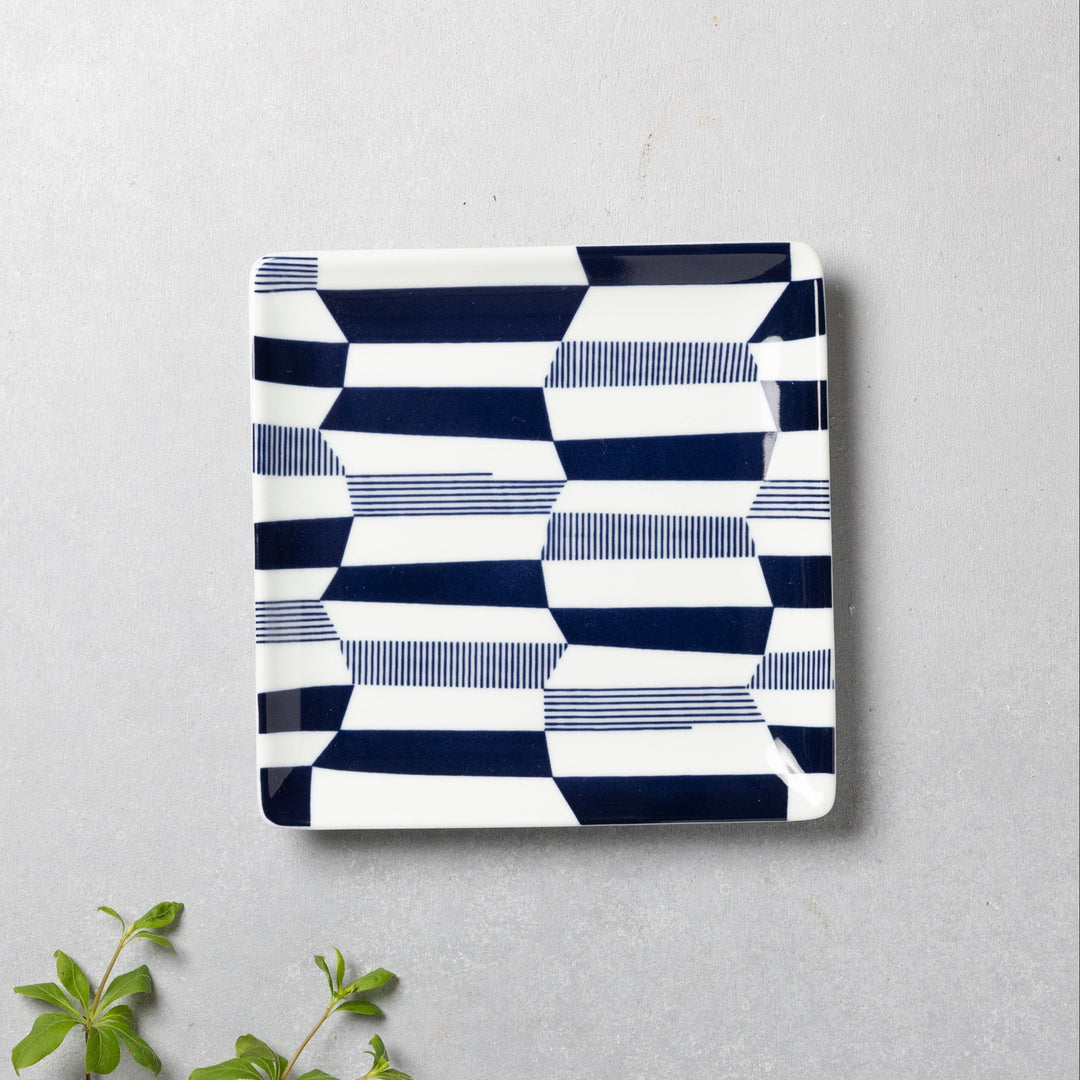 Modern Japanese Style Wa Pattern Square Side Plates