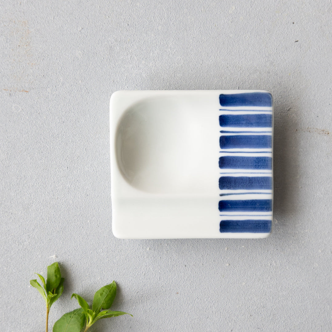 Modern Japanese Style Mini Handy Dishes with Blue