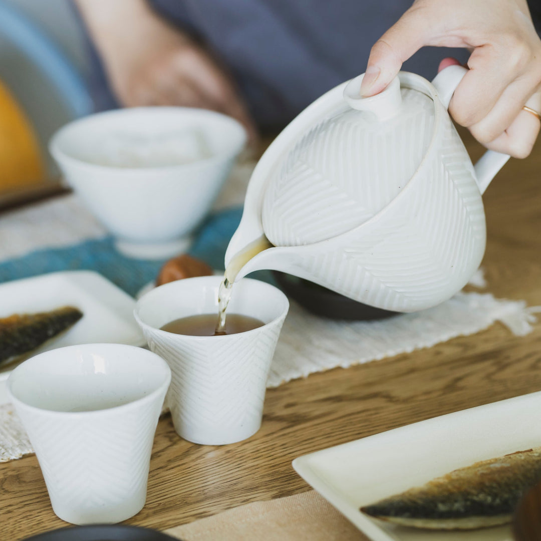 HASAMI | Tea Set – Teapot & 2 Cups