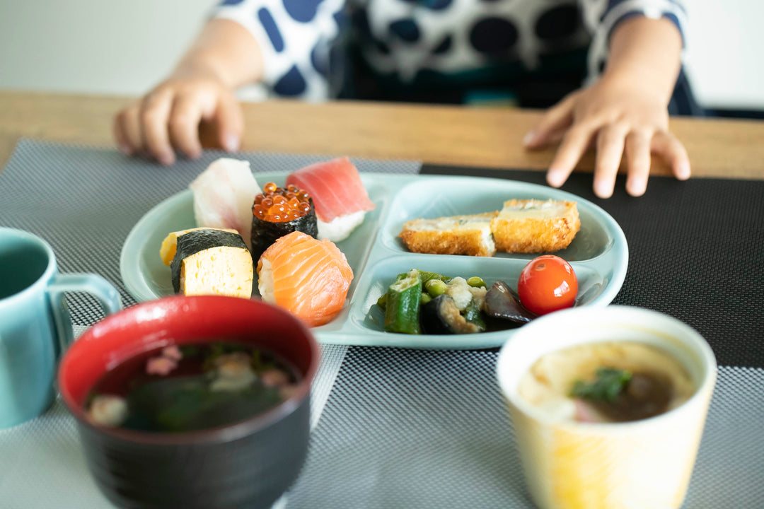 HASAMI | Kids Divided Plate with Bird Design