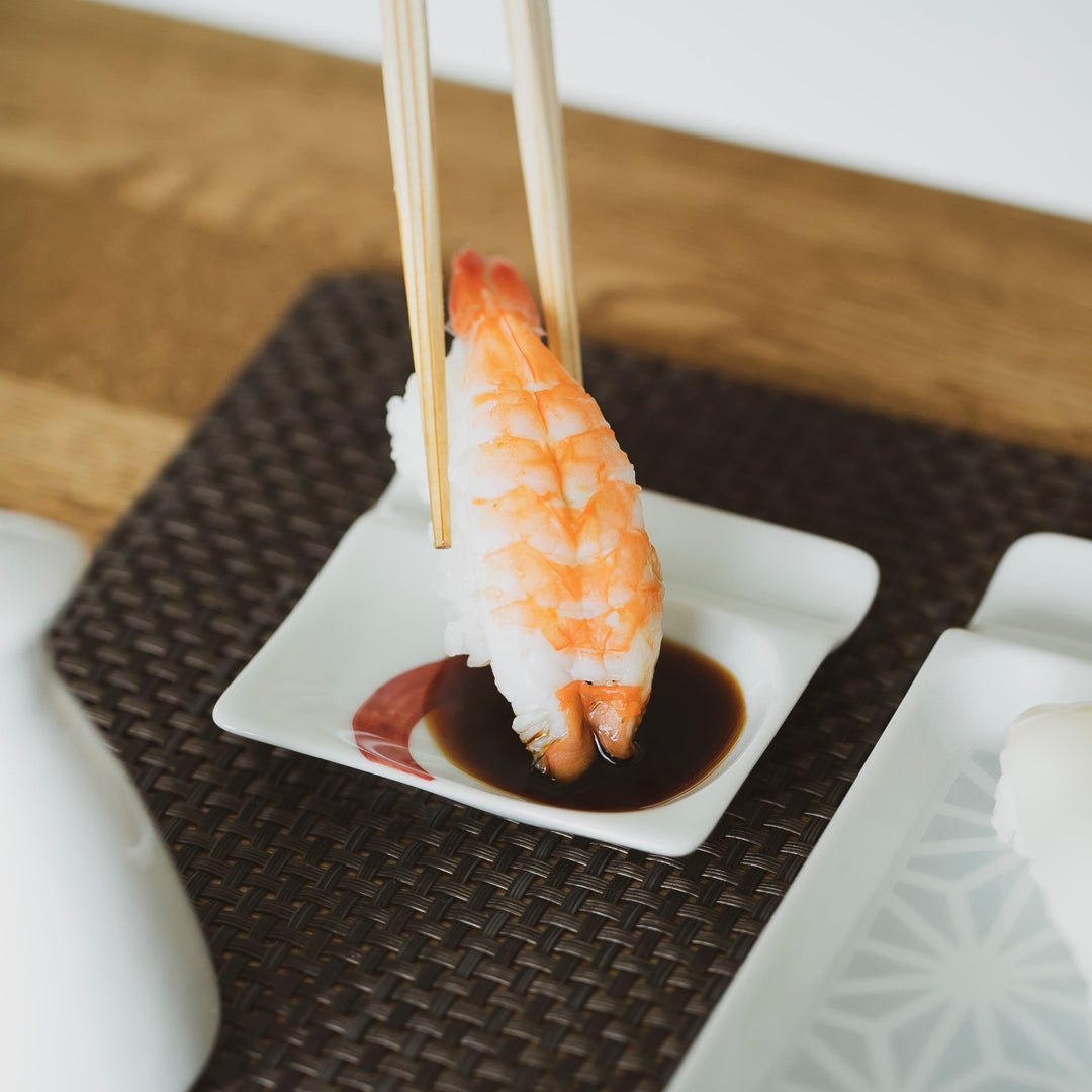 Mini-plats de style japonais moderne avec motif bleu