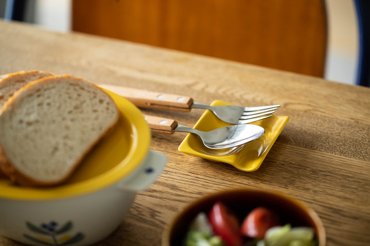 HASAMI | Multi-Purpose Chopstick Rest – Sauce Dish & Rest in One