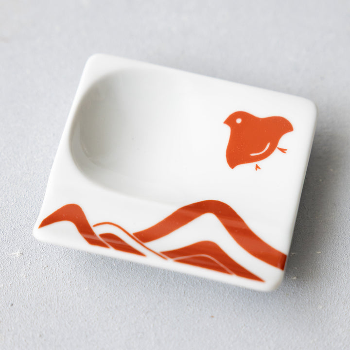 Modern Japanese Style Mini Handy Dishes with Red