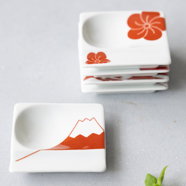 Modern Japanese Style Mini Handy Dishes with Red