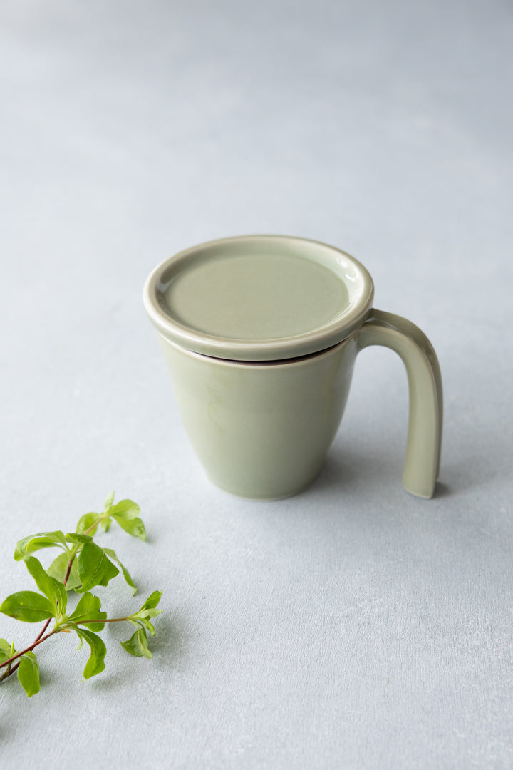 HASAMI | Stable Kids Mug with Lid