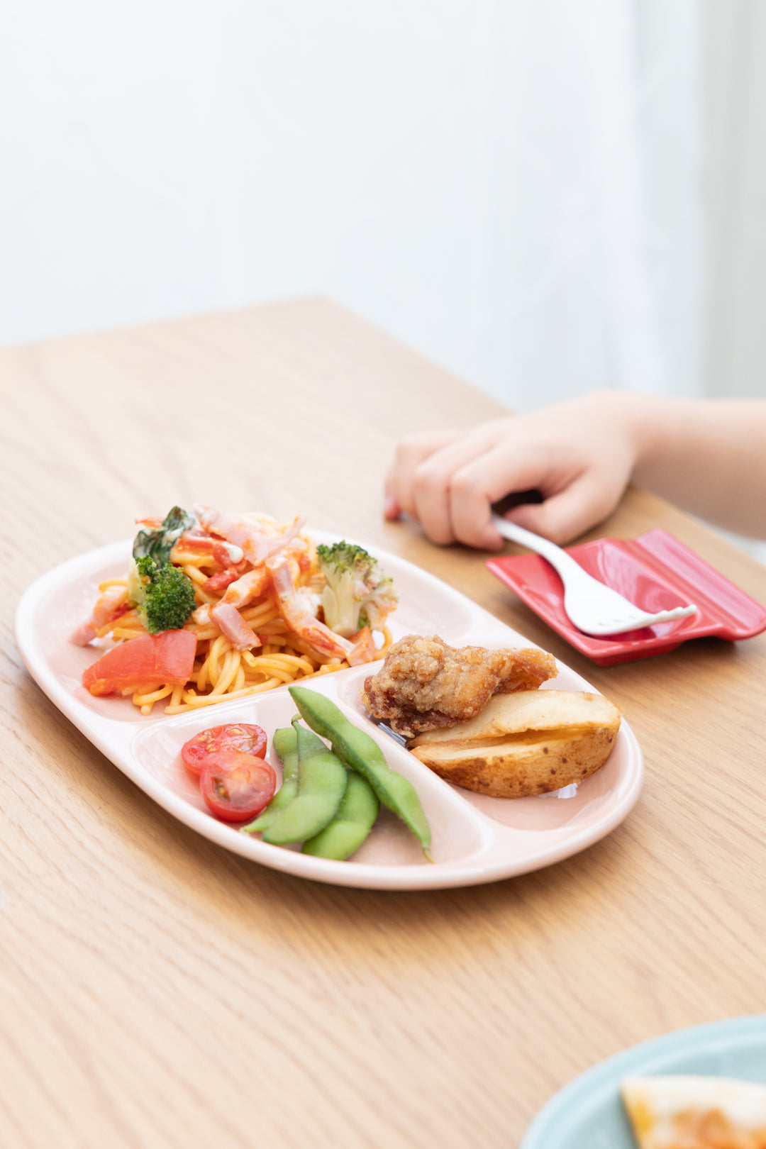 HASAMI | Multi-Purpose Chopstick Rest – Sauce Dish & Rest in One