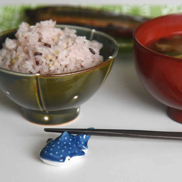 HASAMI | Whale Shark Chopstick Rests Set