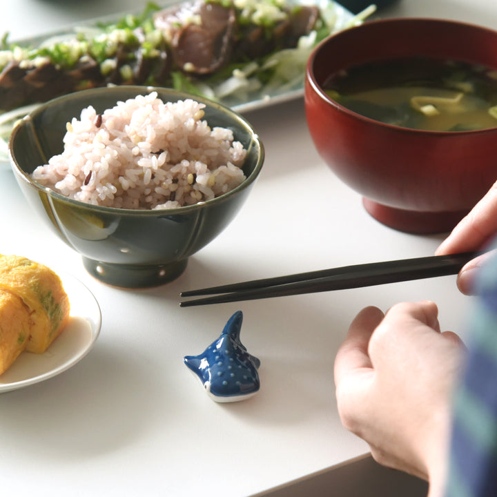 HASAMI | Whale Shark Chopstick Rests Set