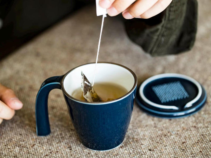 Modern Japanese Style Ceramic Kids Mug with a Lid