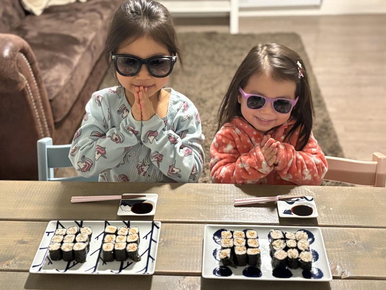 Modern Japanese Style Mini Handy Dishes with Red