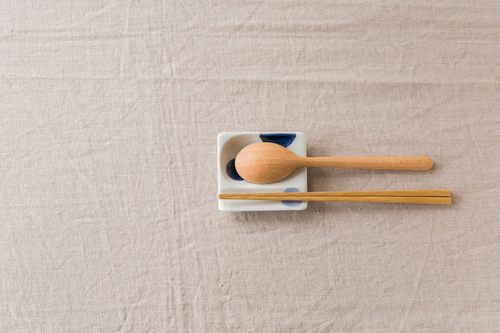 HASAMI | Multi-Purpose Chopstick Rest – Sauce Dish & Rest in One