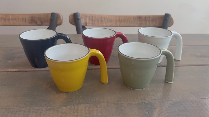 HASAMI | Stable Kids Mug with Lid