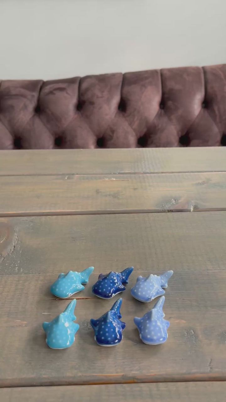 HASAMI | Whale Shark Chopstick Rests Set